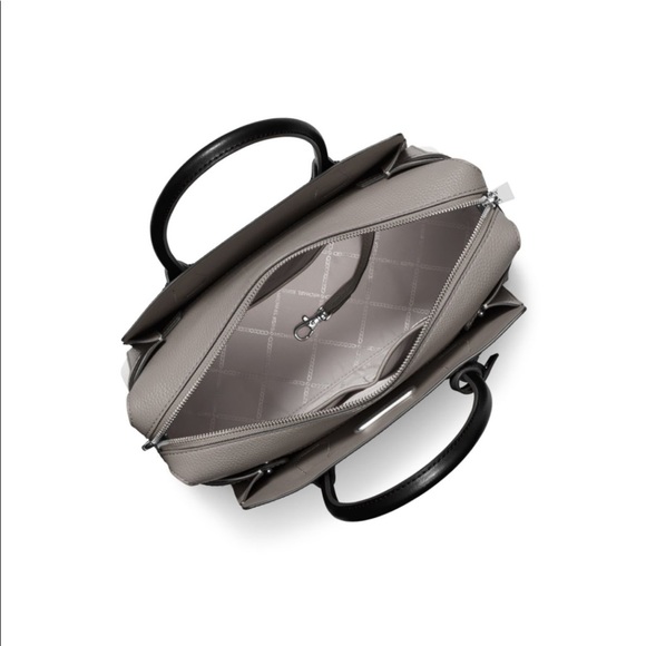 Michael Kors medium satchel - Picture 3 of 3